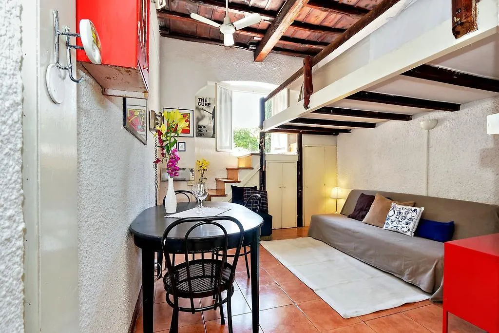 Pretty Flat Trastevere Rome Apartment