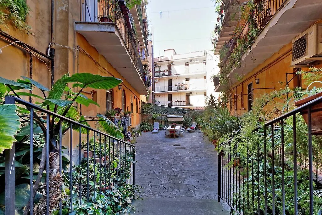 Pretty Flat Trastevere Rome